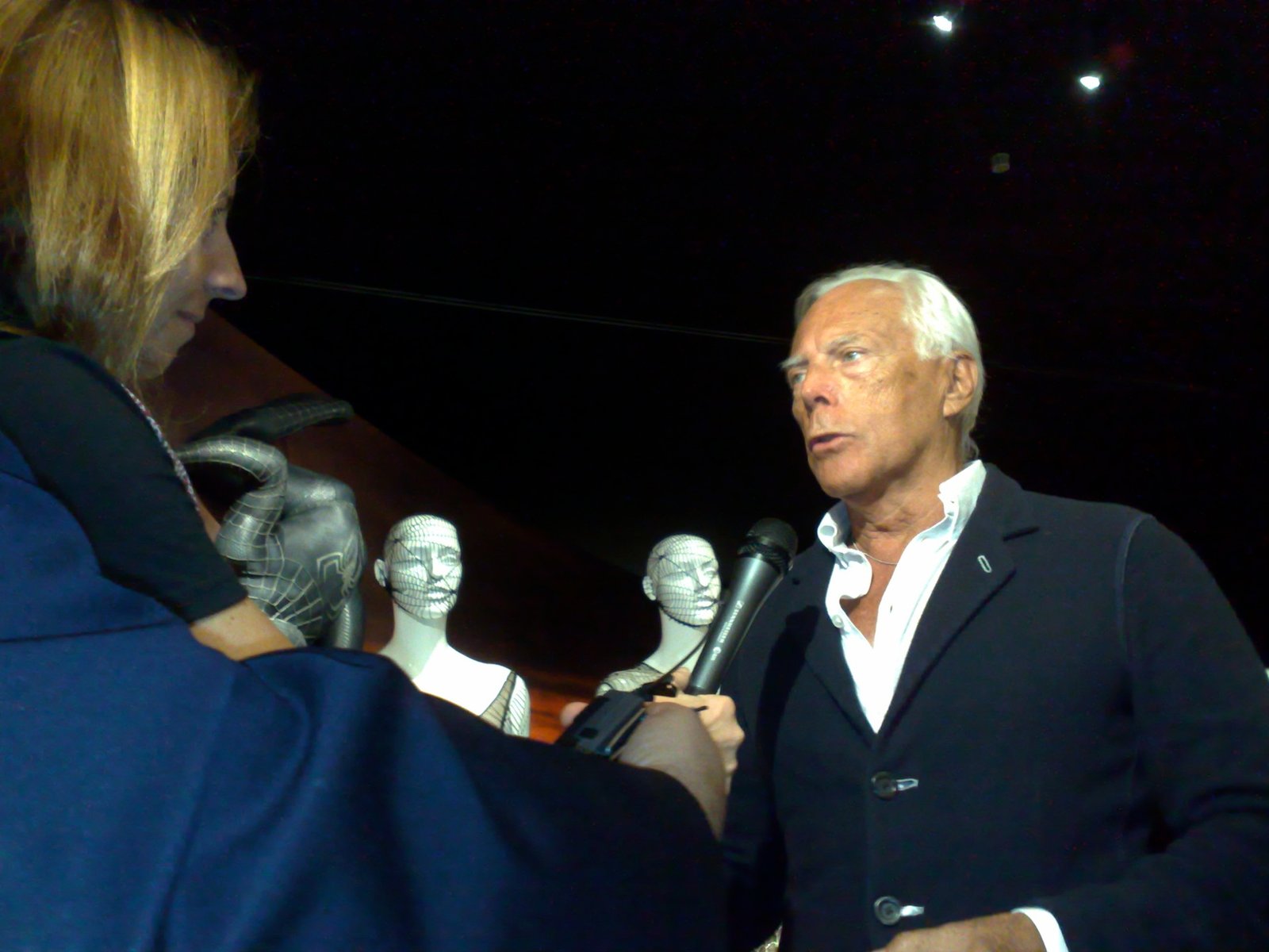 Legado de Giorgio Armani: Moda, Design e Inovação Sem Fim - Imagem do artigo original