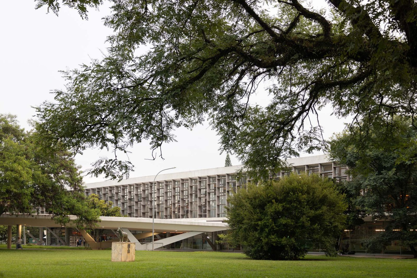 Bienal de Arquitetura Brasileira 2026: Morar em Todos Biomas - Imagem do artigo original